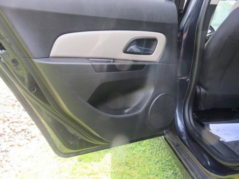 Used 2014 Chevrolet Cruze LS image 22