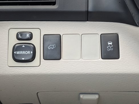 Used 2014 Toyota Venza LE image 18