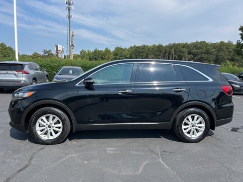 Used 2019 Kia Sorento LX image 10