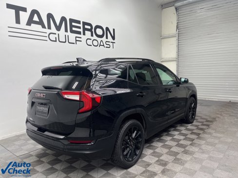 Used 2023 GMC Terrain SLT w/ Elevation Edition image 7