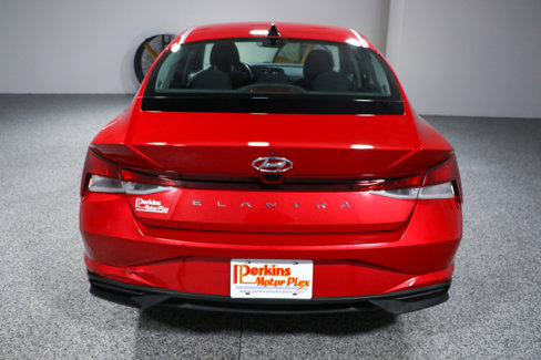Used 2022 Hyundai Elantra SEL image 8
