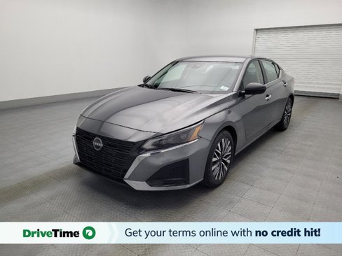 Used 2024 Nissan Altima 2.5 SV image 1