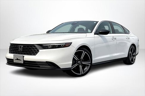 Used 2023 Honda Accord Sport image 3