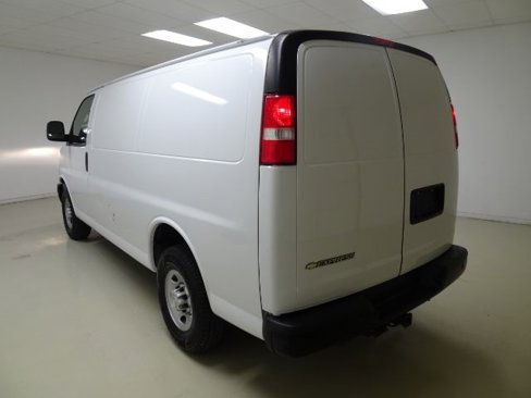 Used 2020 Chevrolet Express 2500 w/ Driver Convenience Package image 4