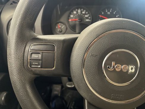 Used 2013 Jeep Patriot Sport image 29