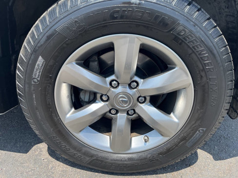 Used 2012 Lexus GX 460 Premium image 37