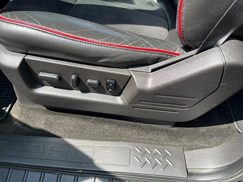Used 2013 Ford F150 FX4 image 25