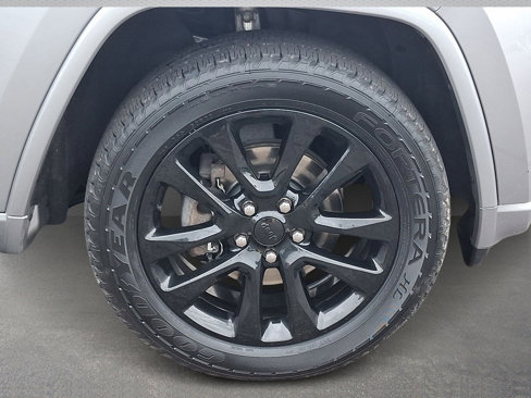 Certified 2020 Jeep Grand Cherokee Altitude image 8