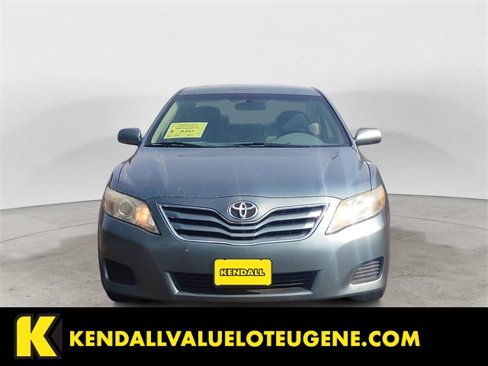 Used 2010 Toyota Camry LE image 8