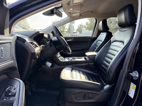 Used 2022 Ford Edge SEL w/ Convenience Package image 11