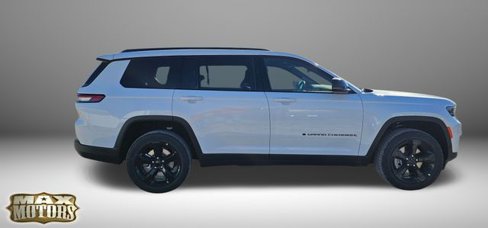 New 2025 Jeep Grand Cherokee L Altitude image 14