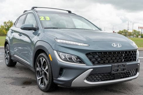 Used 2023 Hyundai Kona Limited image 4