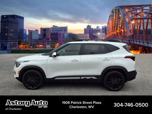 Used 2023 Kia Seltos Nightfall Edition image 7
