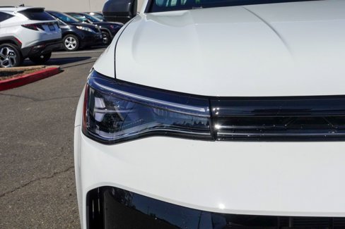 New 2025 Volkswagen Taos S image 5