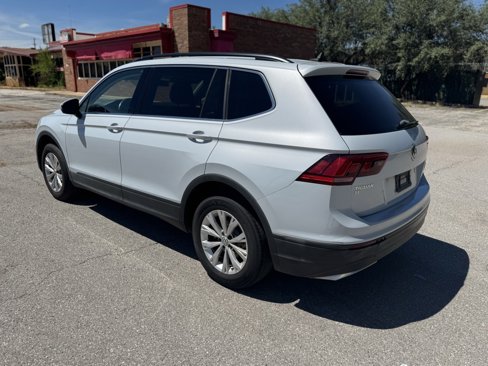 Used 2019 Volkswagen Tiguan SE image 12