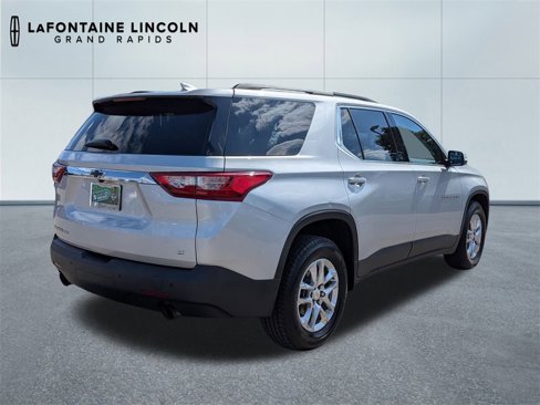 Used 2020 Chevrolet Traverse LT w/ Driver Confidence II Package image 5