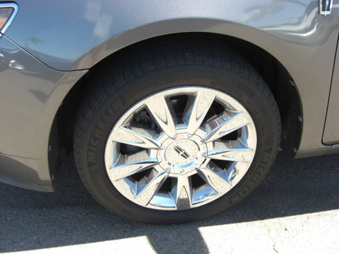 Used 2011 Lincoln MKZ AWD w/ 102A Rapid Spec Order Code image 4