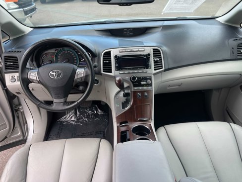 Used 2012 Toyota Venza XLE image 14