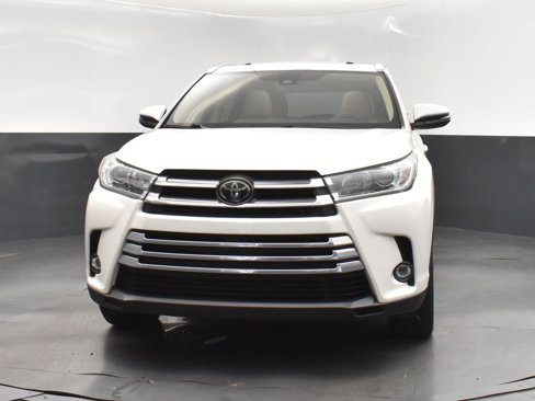 Used 2019 Toyota Highlander Limited image 10