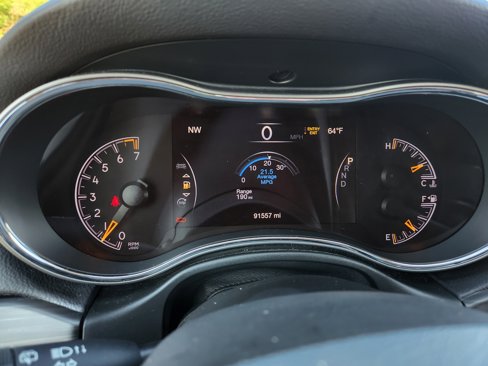 Used 2020 Jeep Grand Cherokee Limited image 23