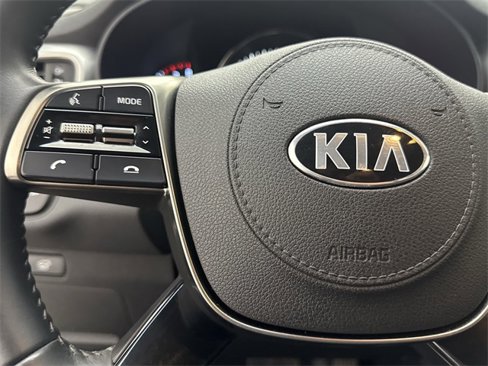 Used 2019 Kia Sorento EX image 17
