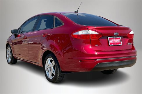 Used 2017 Ford Fiesta SE image 4