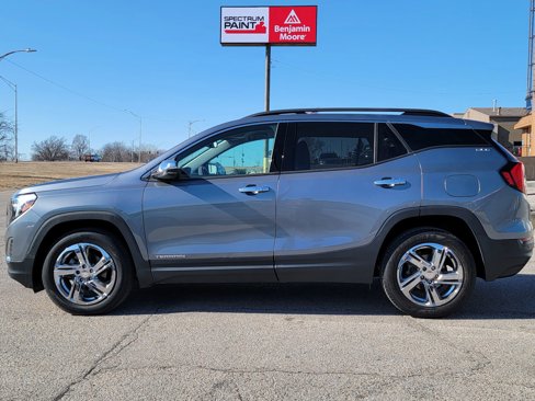 Used 2019 GMC Terrain SLE w/ Driver Convenience Package image 4