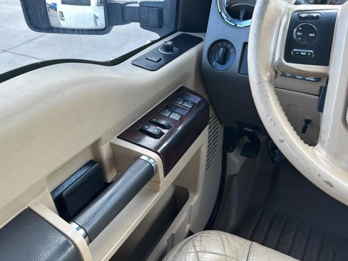 Used 2008 Ford F350 Lariat image 18