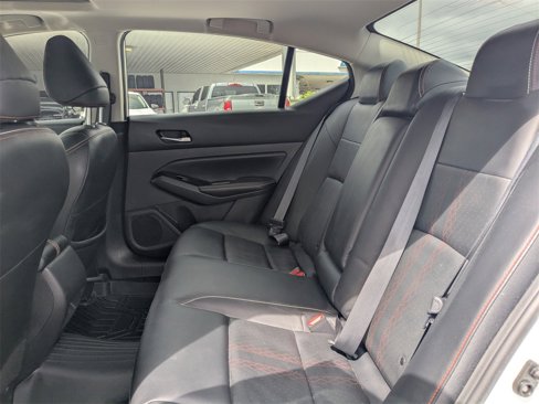Used 2023 Nissan Altima 2.5 SR w/ SR Premium Package image 13
