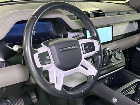 Used 2020 Land Rover Defender 110 First Edition image 17