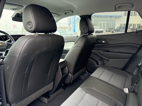 New 2025 Chevrolet Trax LT w/ Driver Confidence Package image 19