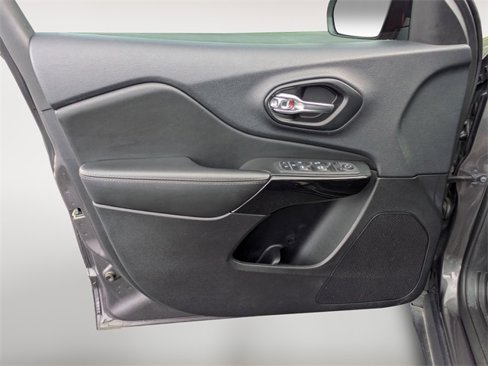 Certified 2023 Jeep Cherokee Altitude Lux image 12