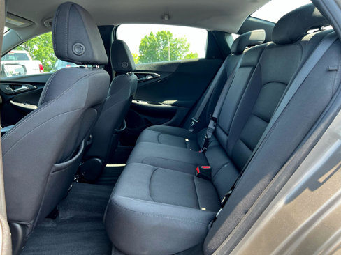 Used 2022 Chevrolet Malibu LT image 48