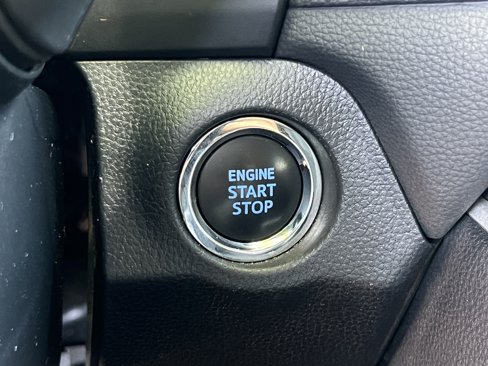 Used 2022 Toyota RAV4 XLE Premium image 27