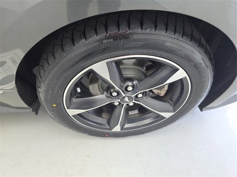 Used 2020 Ford Mustang Coupe image 30