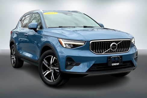 Used 2023 Volvo XC40 B5 Plus w/ Driver Assist Package image 1