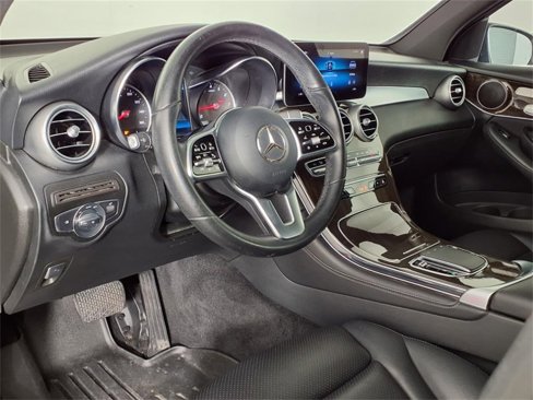 Used 2020 Mercedes-Benz GLC 300 4MATIC image 17