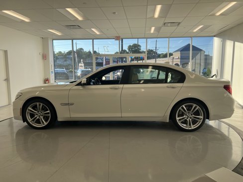 Used 2014 BMW 750Li xDrive image 49