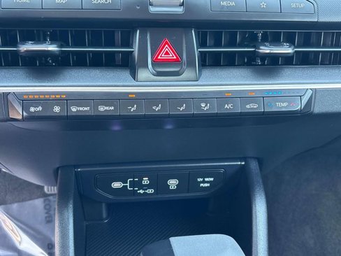 Used 2025 Kia K4 image 22