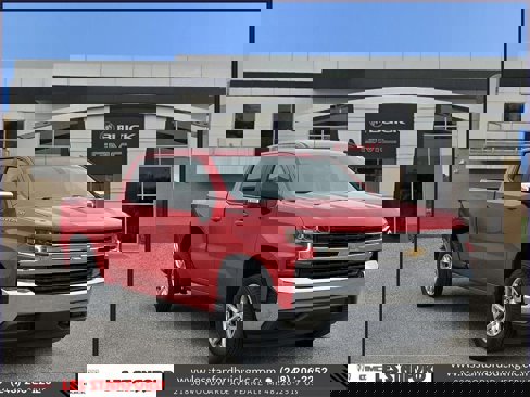 Used 2021 Chevrolet Silverado 1500 LT w/ Bed Protection Package image 8