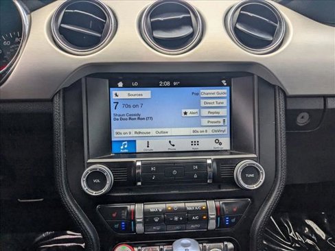 Used 2016 Ford Mustang Premium image 15