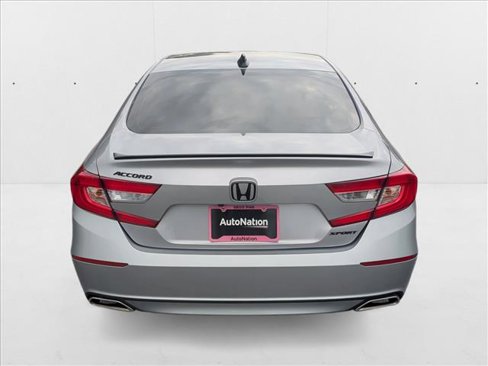 Used 2021 Honda Accord Sport image 6