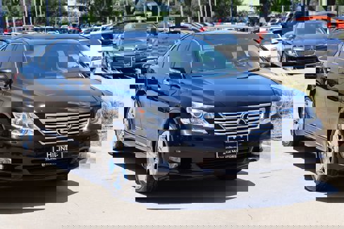 Used 2010 Lexus LS 460 image 2