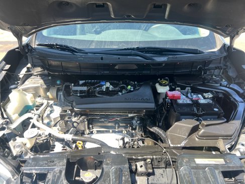 Used 2018 Nissan Rogue S image 31