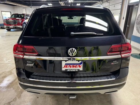 Used 2019 Volkswagen Atlas SEL Premium image 4