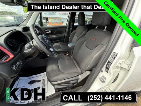 Certified 2023 Jeep Renegade Trailhawk image 9