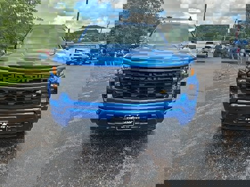 Used 2022 Chevrolet Silverado 1500 Custom image 8
