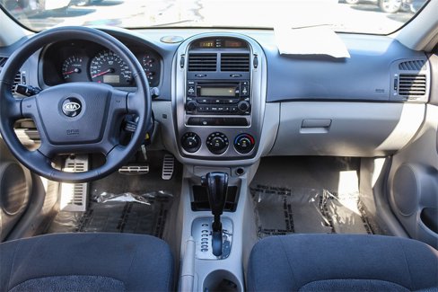 Used 2006 Kia Spectra image 12