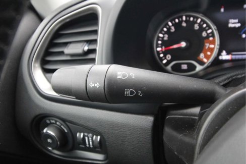 Used 2020 Jeep Renegade Limited image 16