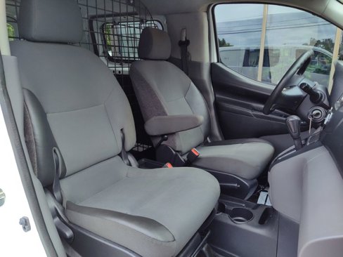 Used 2017 Chevrolet City Express LT image 16
